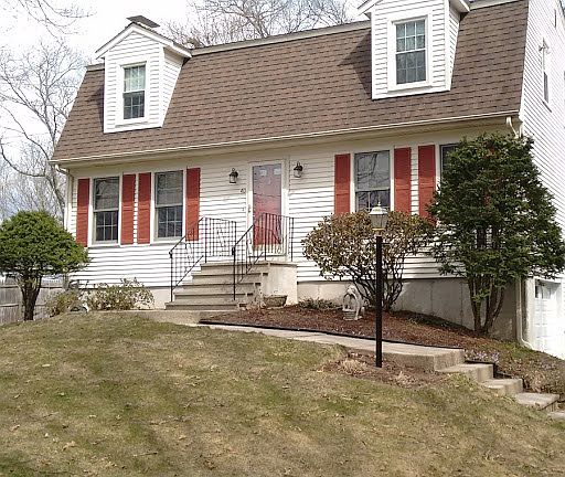 2nd image of 40 Sherman Ave