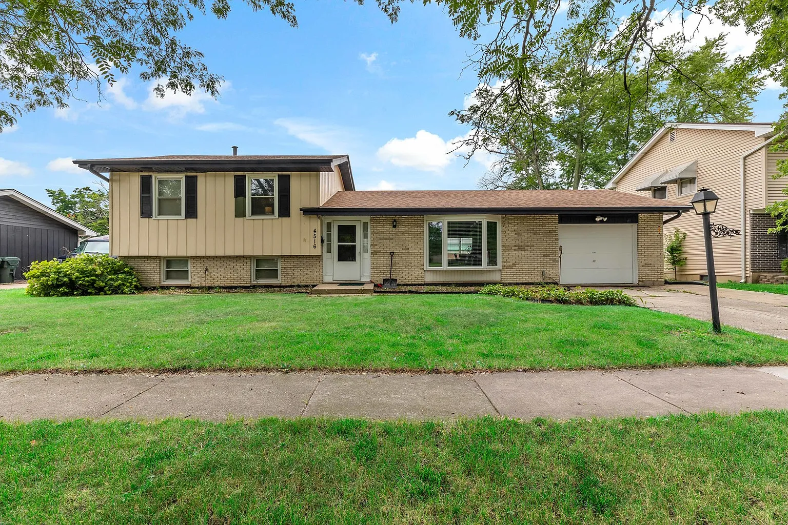 4516 175th Pl photo 1