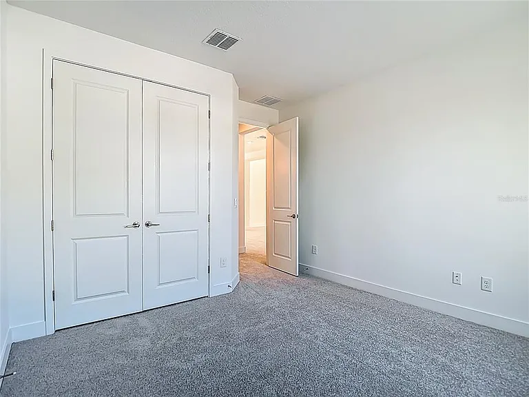 410 S West Shore Blvd — Photo 37