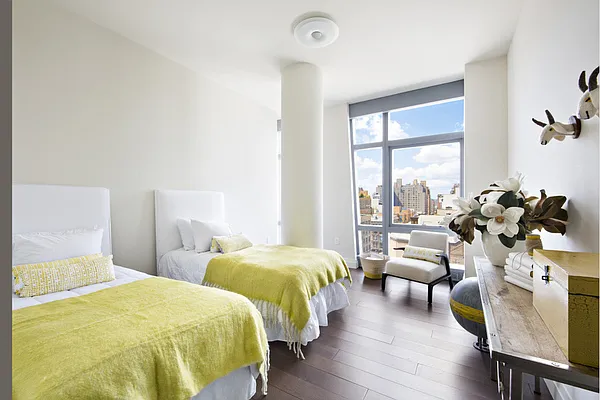 Sold by Stribling | media 26