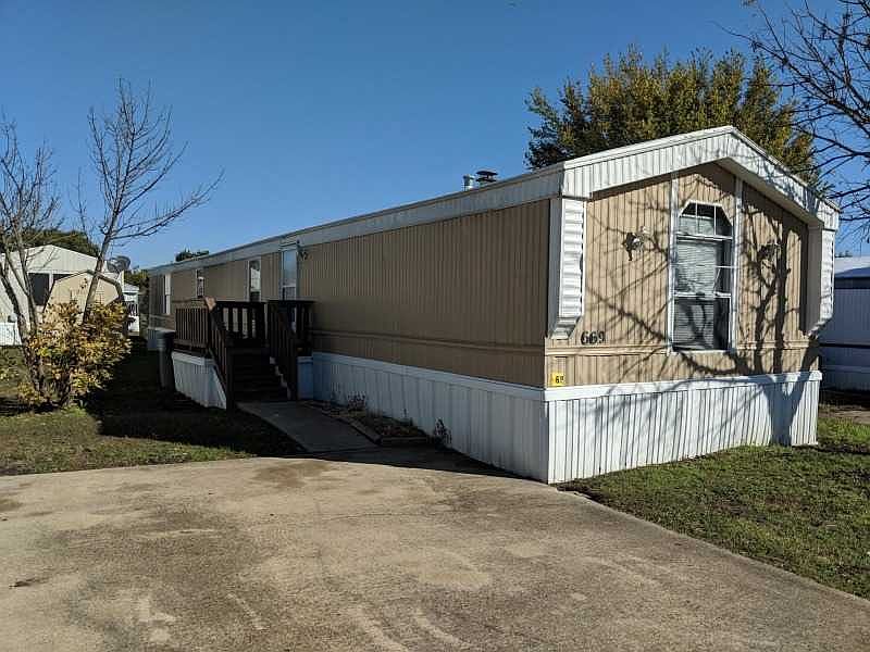 1st image of 669 Jock Ln