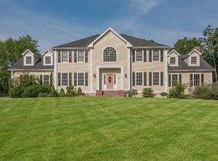 642 Racebrook Rd, Orange, CT 06477