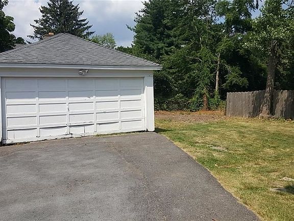 2nd image of 216 Redfield Ave