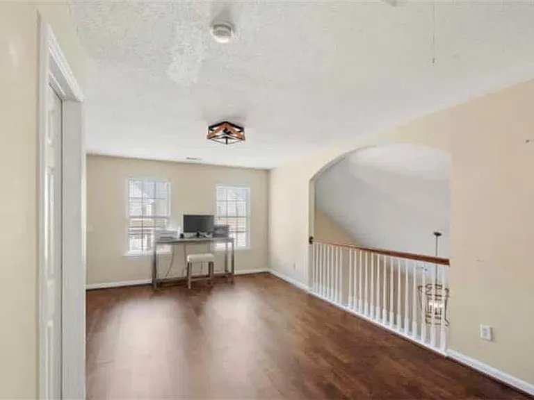 2162 Capella Cir SW — Photo 9