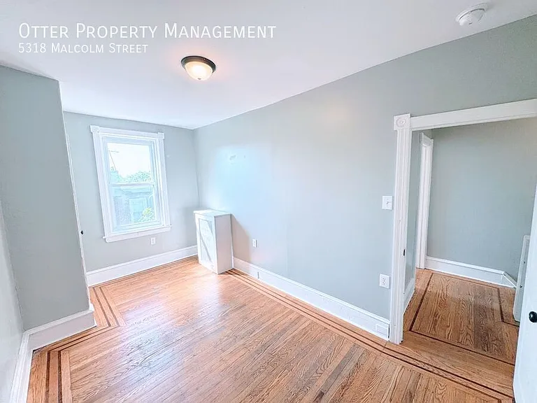 5318 Malcolm St — Photo 26