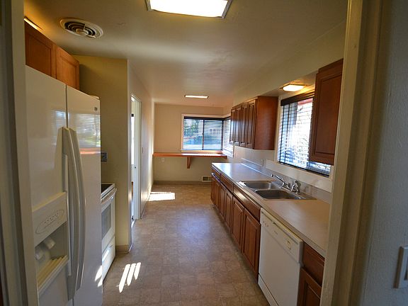 3rd image of 1706 3rd Ave NW
