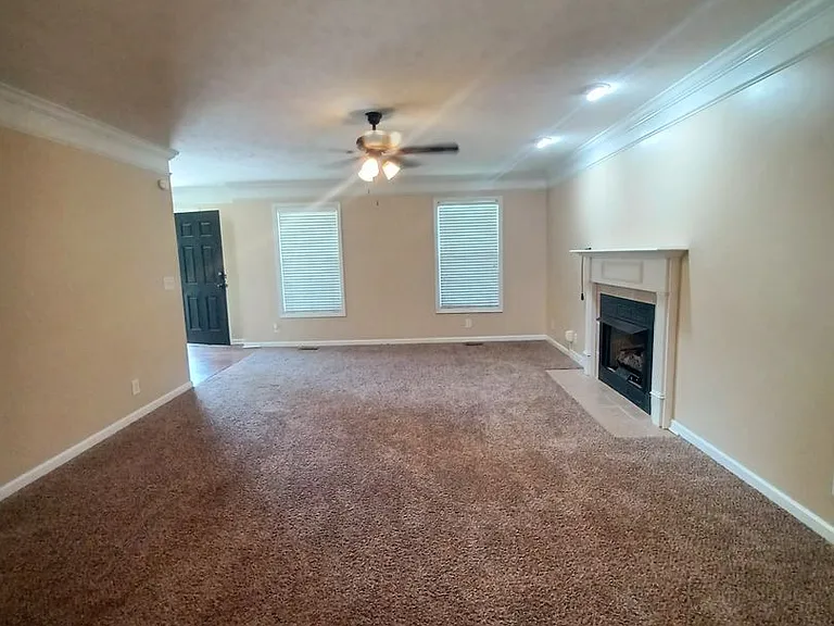 668 Winding Bluff Way — Photo 6