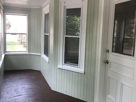 2nd image of 55 Driscoll St #1