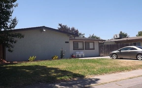 3rd image of 6441 Channing Dr