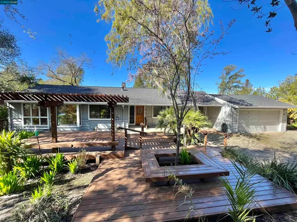 10 Rustic Way, Orinda, CA 94563