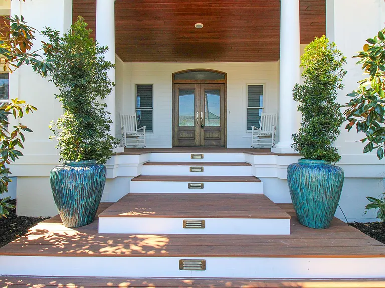 2150 Marina Dr — Photo 6