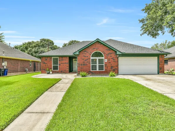 515 Valley Dr, Dickinson, TX 77539