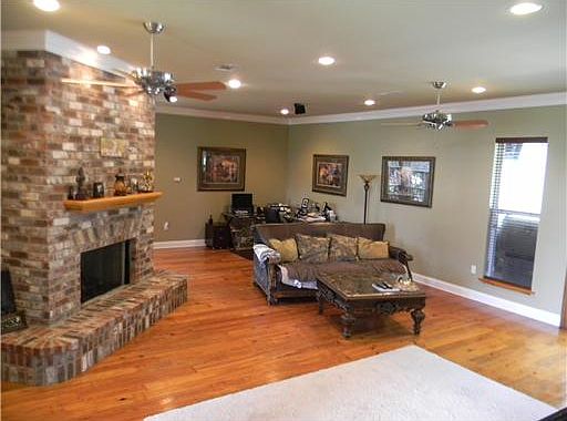 3rd image of 30306 Jericho Dr