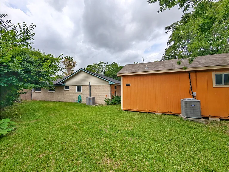 4919 Connorvale Rd — Photo 30