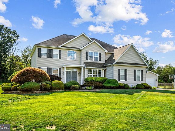 4th image of 1919 Maria Elana Dr