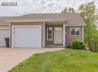 1413 Sundance Dr, Manhattan, KS 66503