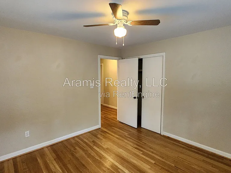 1032 Homewood Ct — Photo 5