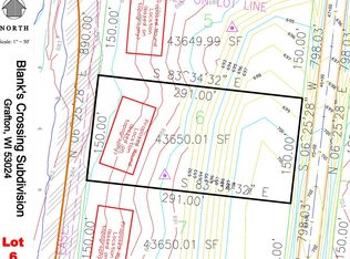 877 Tallgrass Dr, Grafton, WI 53024