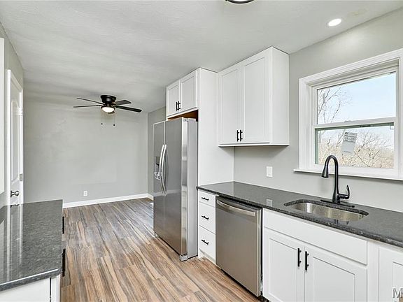 3rd image of 3523 E Four Ridge Rd