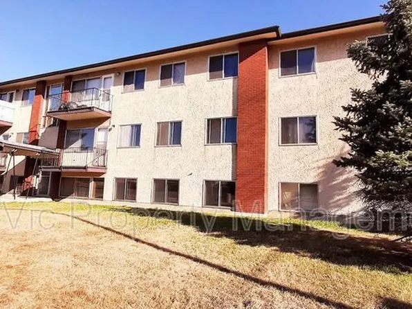 5104 94b Ave NW, Edmonton, AB T6B 0Z2