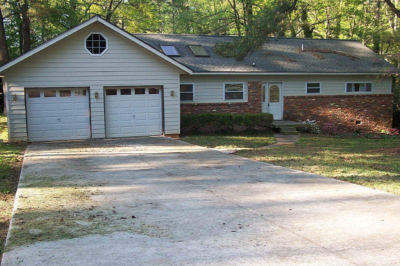 1st image of 3544 Raymond Dr