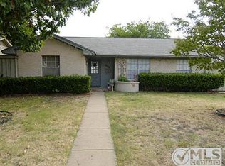 8916 Whitewing Ln, Dallas, TX 75238