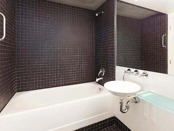 3rd image of 855 Folsom St #217