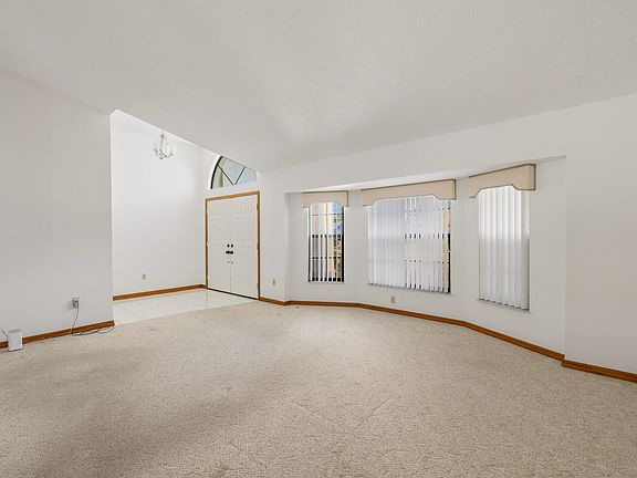 5th image of 2373 SE GRAND Drive