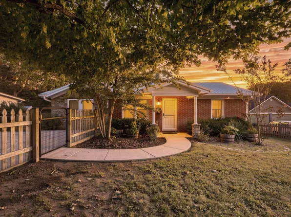 162 1st St, Monteagle, TN 37356
