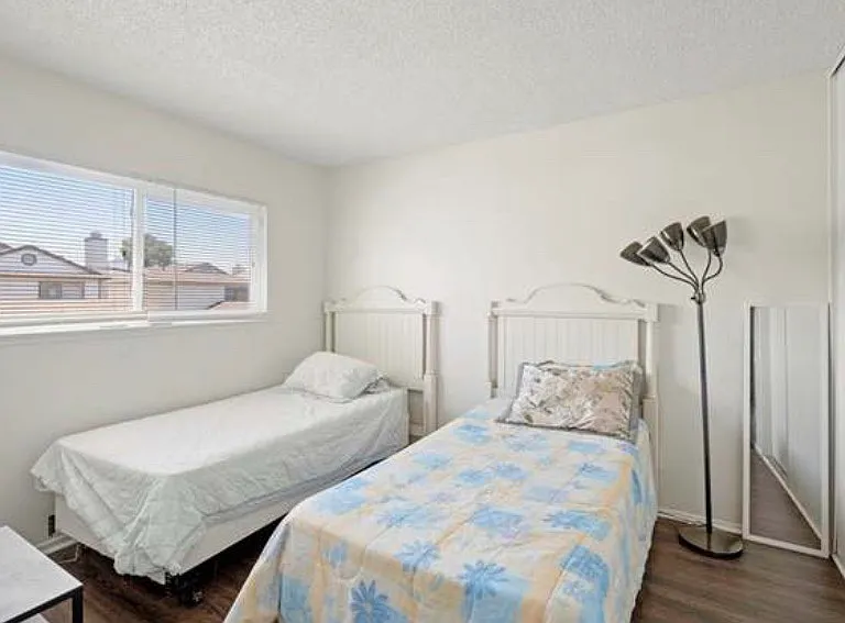 4842 Village Green Way — Photo 22