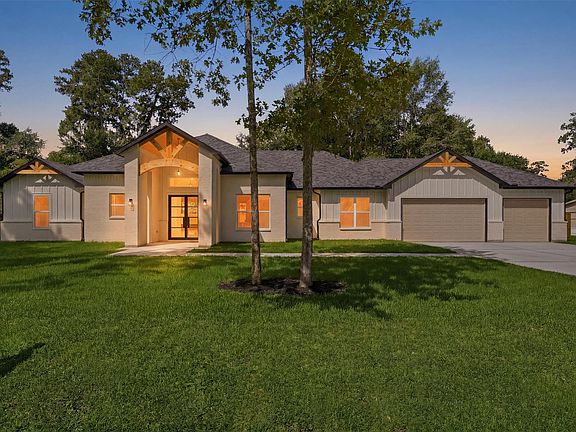 2nd image of 114 Magnolia Bnd