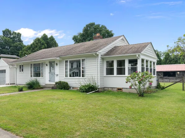 30 Lexington Avenue, Brattleboro, VT 05301