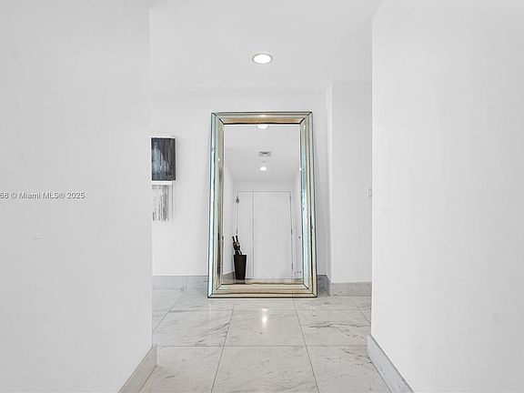3rd image of 3951 S Ocean Dr Unit 1901
