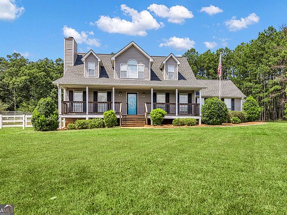 4th image of 55 Ewing Dr