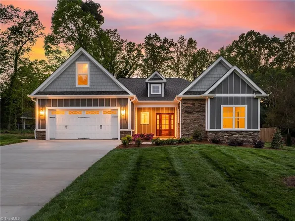 218 Engleman Ave, Burlington, NC 27215