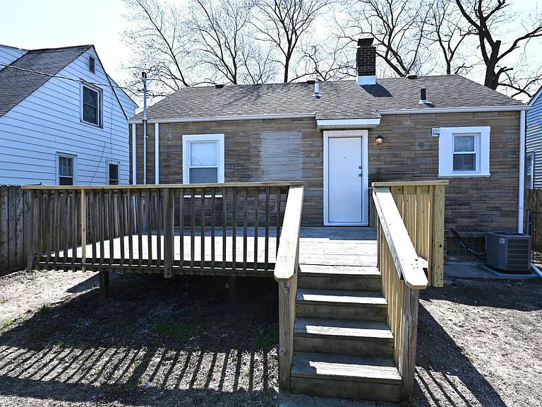 2911 Gibson Pl — Photo 13