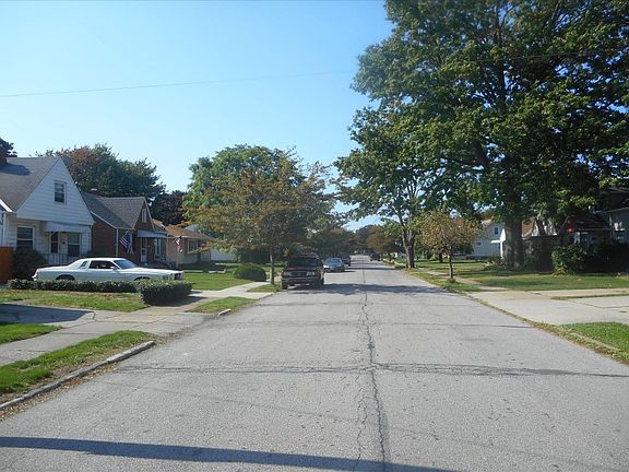 5th image of 14021 Arlis Ave