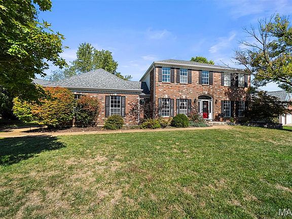 2nd image of 720 Arbor Haven Dr