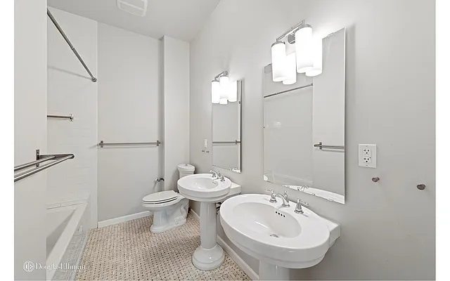 Rented by Douglas Elliman | media 27