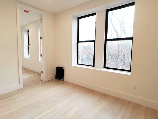 Rented by EXR | media 16