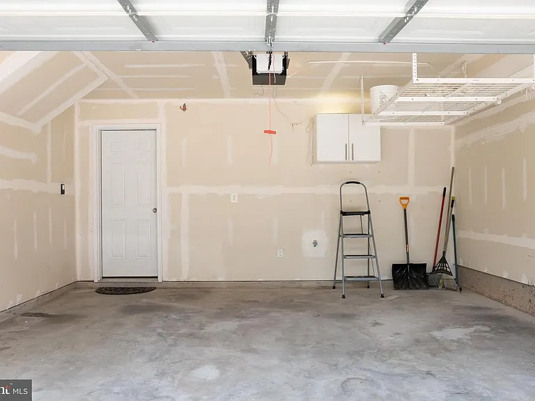 726 Millhouse Dr — Photo 17