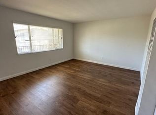 1014 Georgia St UNIT 203, Huntington Beach, CA 92648