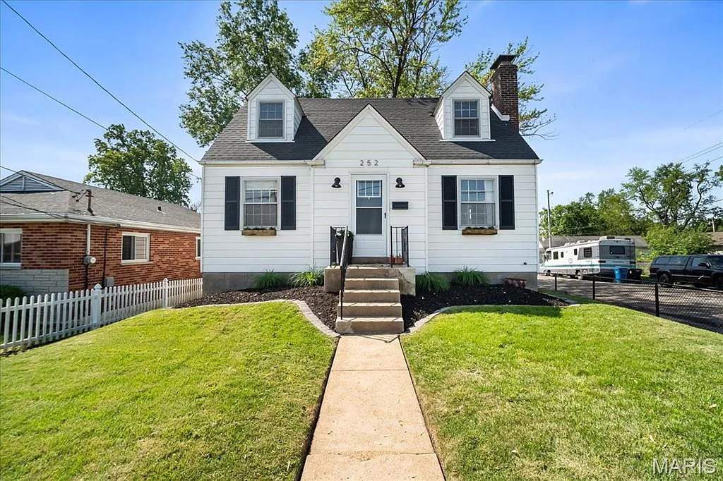 252 W Ripa Ave photo 1
