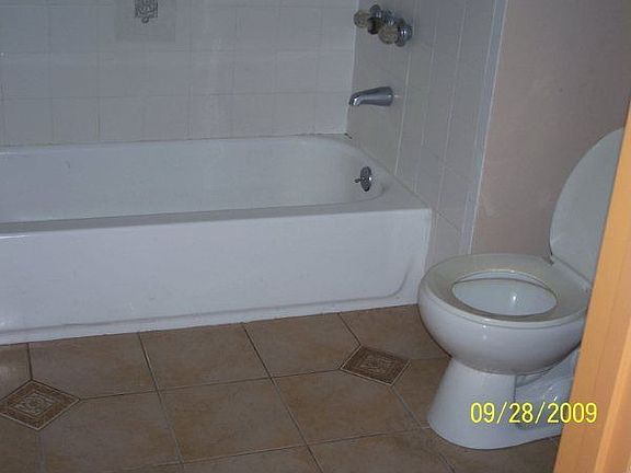 3rd image of 222 Andover St