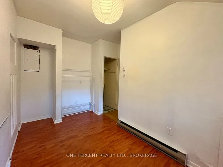 382 Earl St #3 — Photo 6