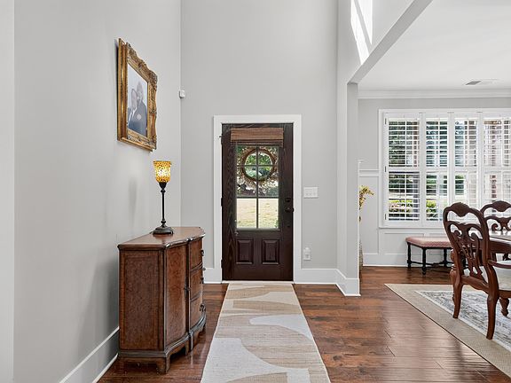 5th image of 1026 Parkmont Way