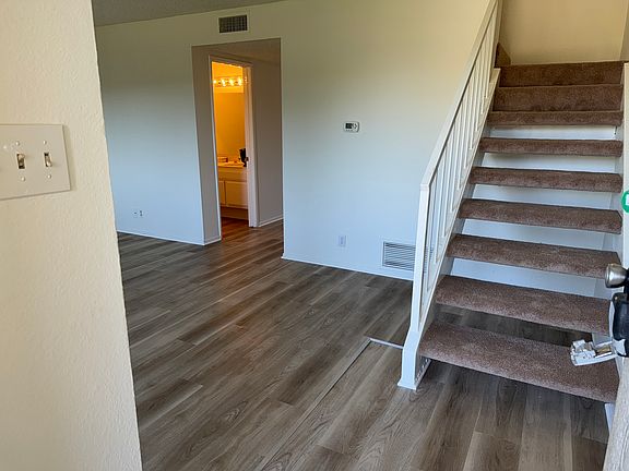 3rd image of 6921 Gull Ct