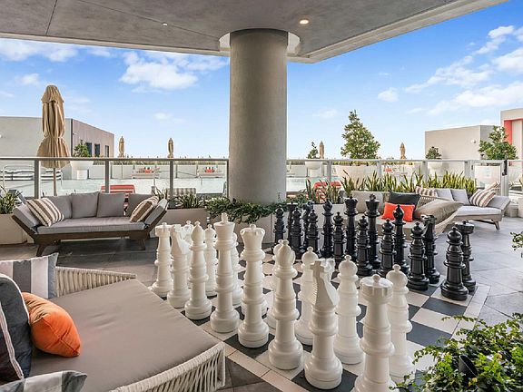 4th image of 2000 Metropica Way #1601