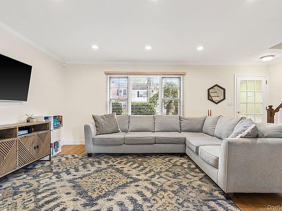 4th image of 2 Peck Avenue #22B