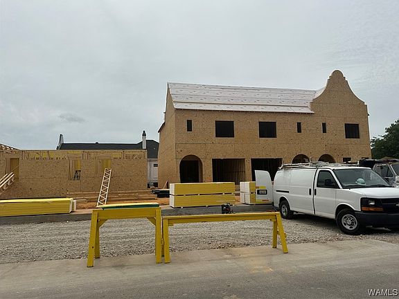 2nd image of 2207 14th St #2